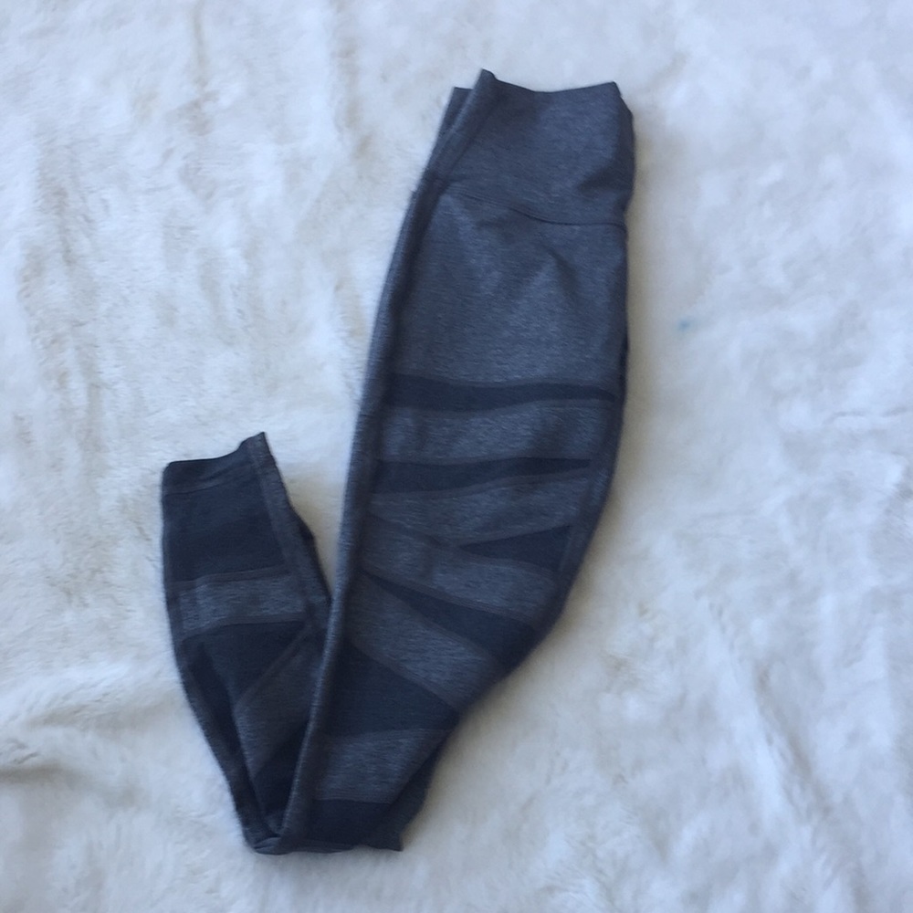 Lululemon gray leggings size 6